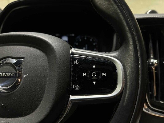 Volvo V90 Cross Country 2.0 B6 AWD Pro 299PS 2020, J-525-DK