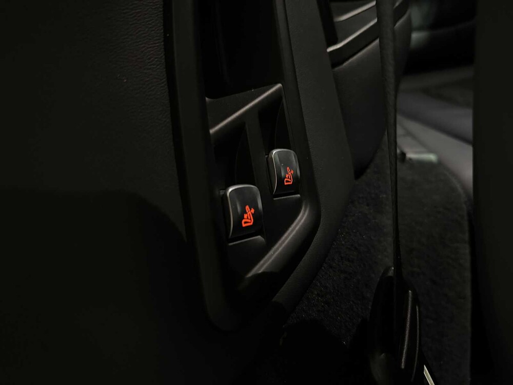 BMW X7 M50i 4.4 V8 High Executive M-Sport 530PS 2021 G07, P-038-DK