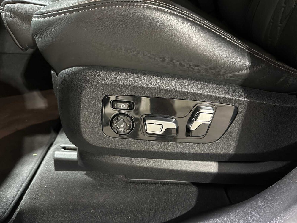 BMW X7 M50i 4.4 V8 High Executive M-Sport 530PS 2021 G07, P-038-DK