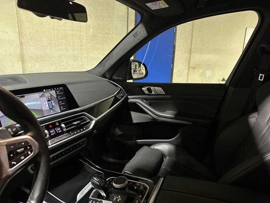 BMW X7 M50i 4.4 V8 High Executive M-Sport 530pk 2021 G07, P-038-DK