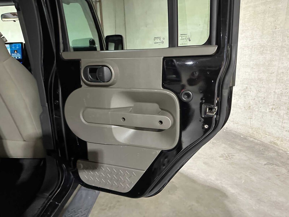 Jeep Wrangler Unlimited 3.8 Sahara 199PS 2007, 45-NHZ-8 Youngtimer