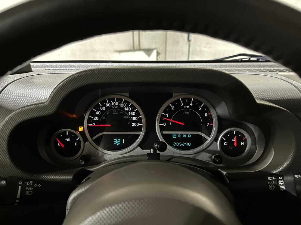 Jeep Wrangler Unlimited 3.8 Sahara 199PS 2007, 45-NHZ-8 Youngtimer