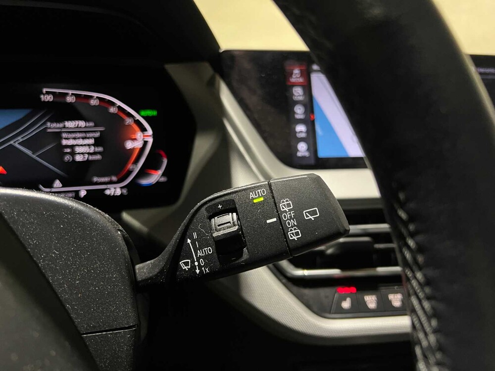 BMW 118i Business Edition 136PS 2022 (Original-NL) 1er F40, P-486-BZ