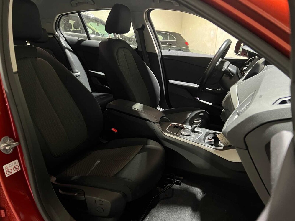 BMW 118i Business Edition 136PS 2022 (Original-NL) 1er F40, P-486-BZ