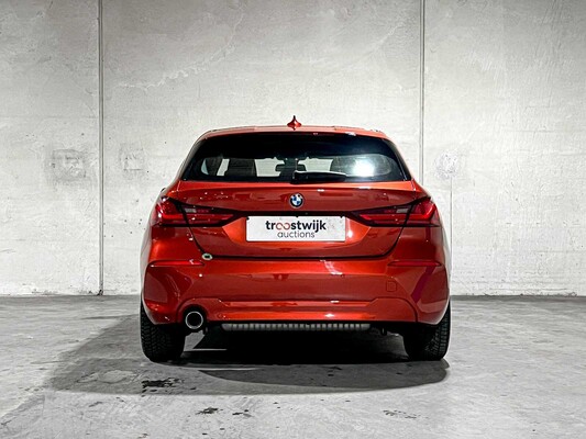 BMW 118i Business Edition 136pk 2022 (Origineel-NL) 1-serie F40, P-486-BZ