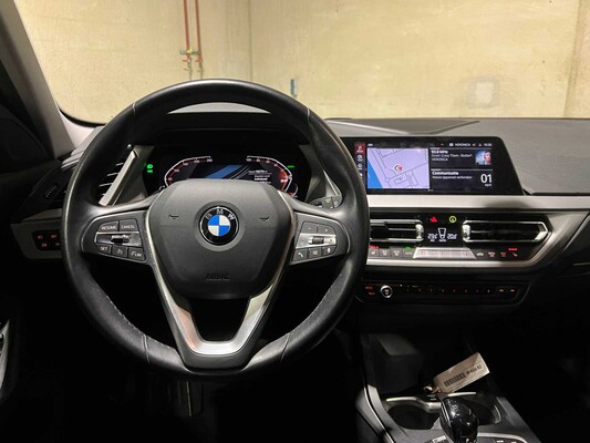 BMW 118i Business Edition 136pk 2022 (Origineel-NL) 1-serie F40, P-486-BZ