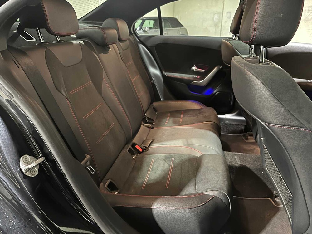 Mercedes-Benz A180 Limousine Premium Plus 136PS 2020, R-276-VV
