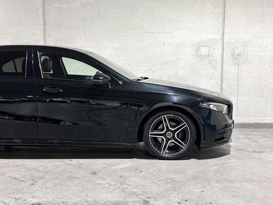Mercedes-Benz A180 Limousine Premium Plus 136PS 2020, R-276-VV