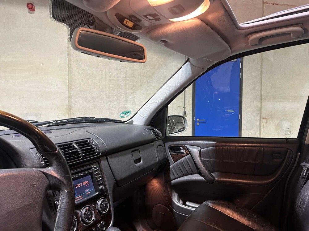 Mercedes-Benz ML55 AMG 5.5 V8 (MwSt) 347PS 2003 M-Klasse, NL-Kennzeichen Youngtimer