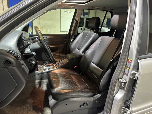 Mercedes-Benz ML55 AMG 5.5 V8 (MwSt) 347PS 2003 M-Klasse, NL-Kennzeichen Youngtimer