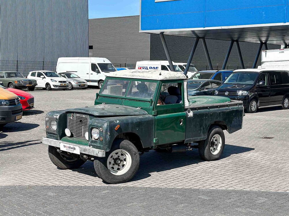 Land Rover 109