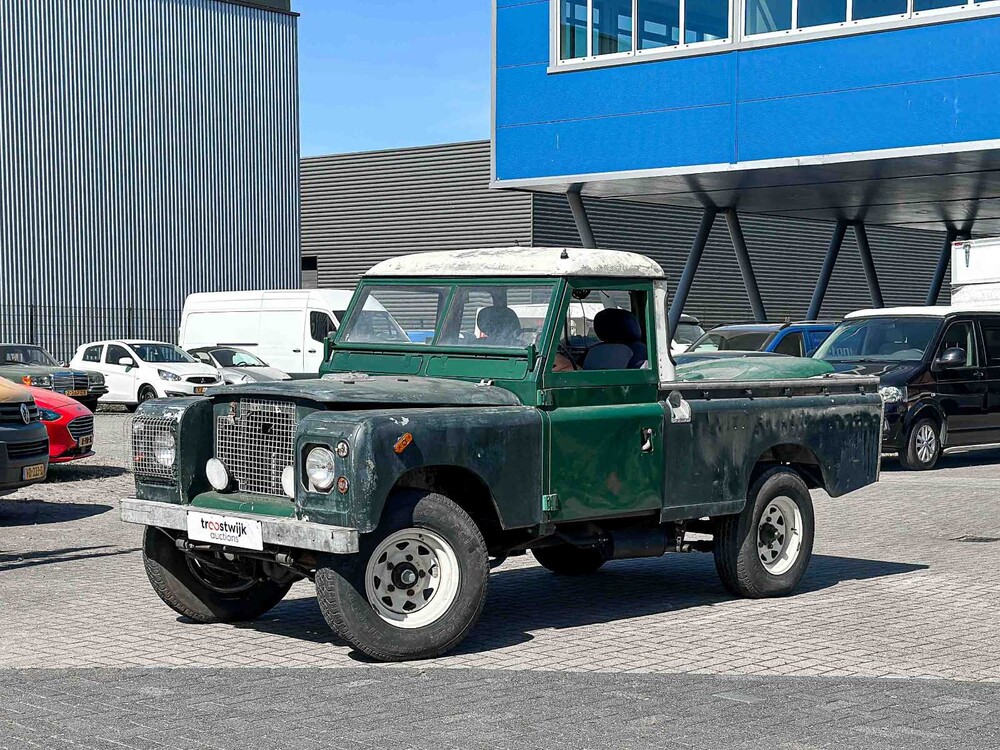 Land Rover 109