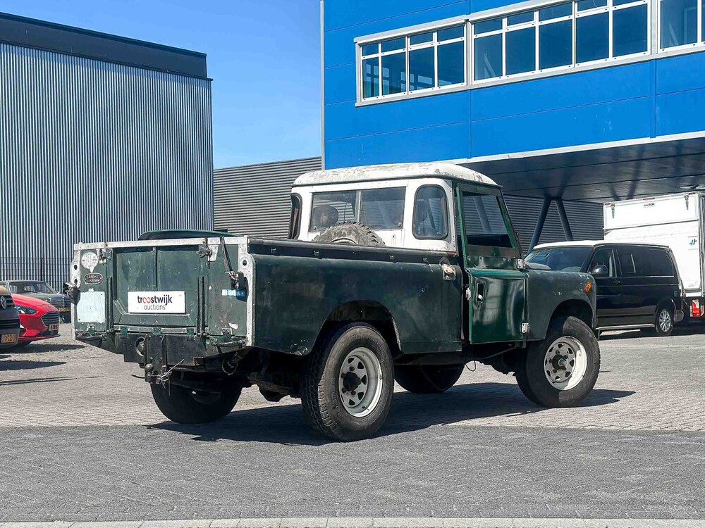 Land Rover 109