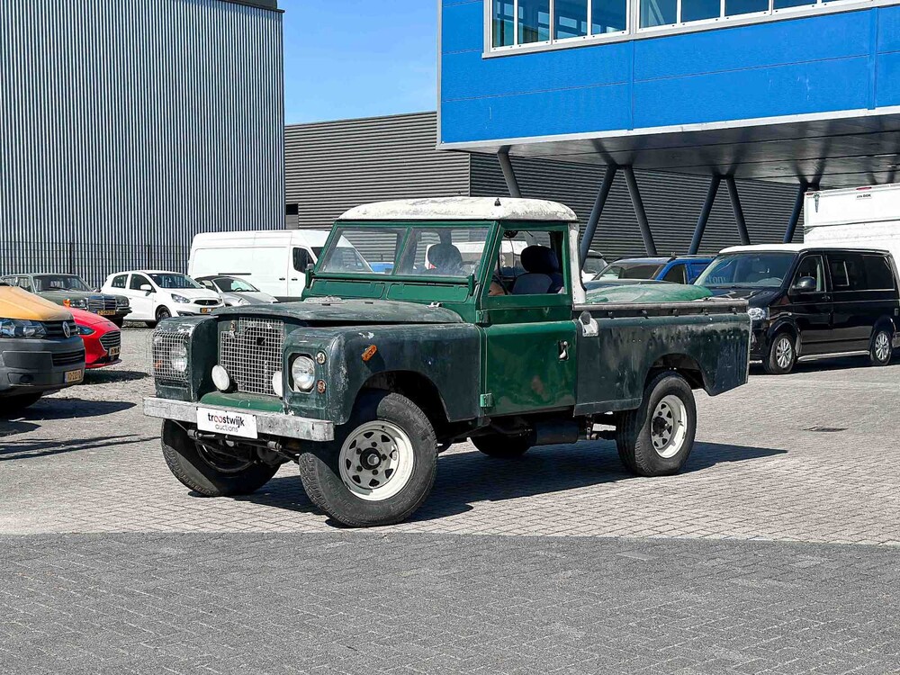 Land Rover 109