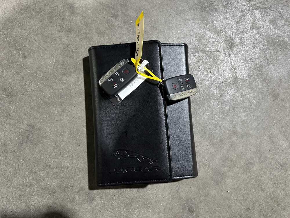 Jaguar XF Sportbrake 2.0d Portfolio 179PS 2017 (Original-NL), PZ-465-J