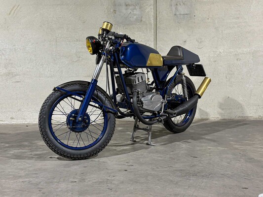 Luxus-, Sport- und Oldtimer in Tiel