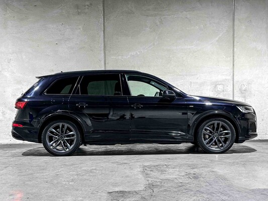 Audi Q7 55 TFSI e Quattro S-Line Pro Line Plus 340pk 2020, NL-Kenteken