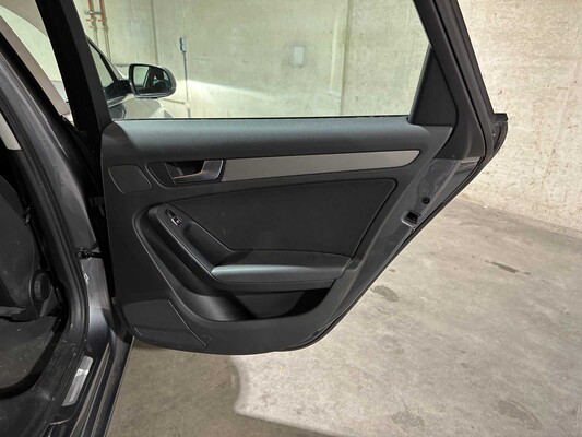 Audi A4 Avant 2.0 TDI ultra Business Edition 136hp 2014, 6-TSP-29