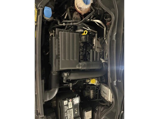 Volkswagen Polo 1.2 TSI Comfortline (Automatic) 90hp 2016, JK-564-N