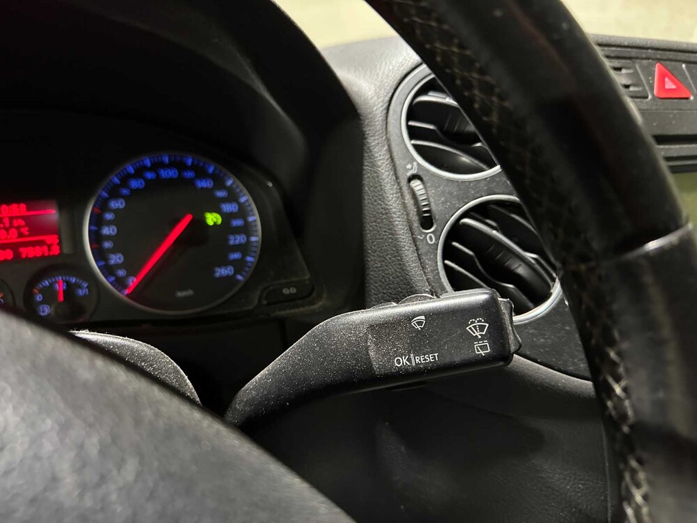 Volkswagen Golf Plus 1.6 FSI Sportline 116pk 2005, 60-RR-FH