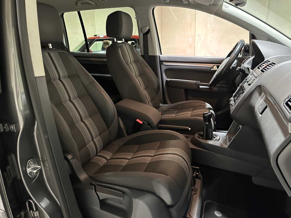 Volkswagen Touran 1.4 TSI Comfortline 7-Pers 140pk 2013, 8-TGK-22