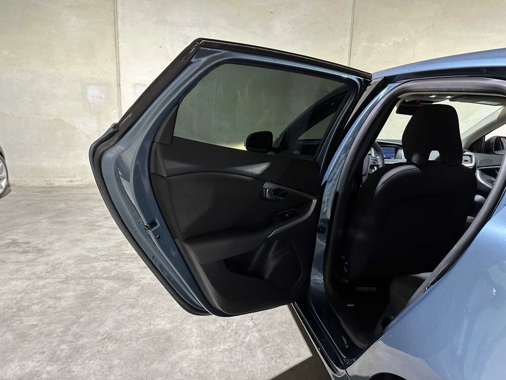 Volvo V40 1.6 T3 Kinetic 150pk 2012, 53-XVV-5