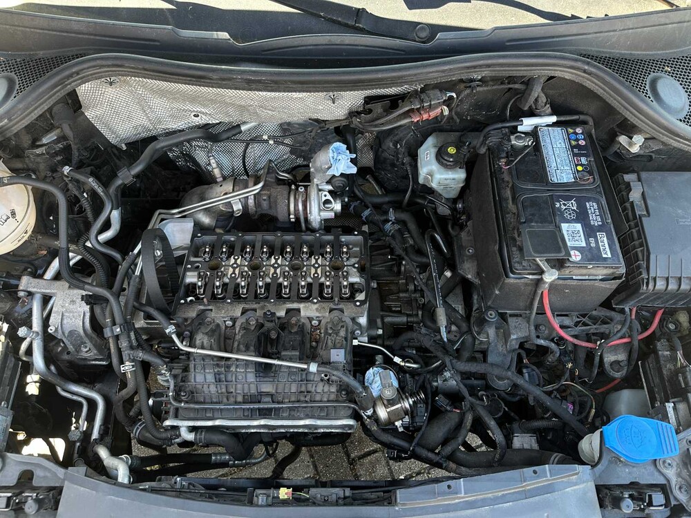 Audi Q3 1.4 TFSI CoD Sport Advance Sport 150pk 2018, RT-596-V