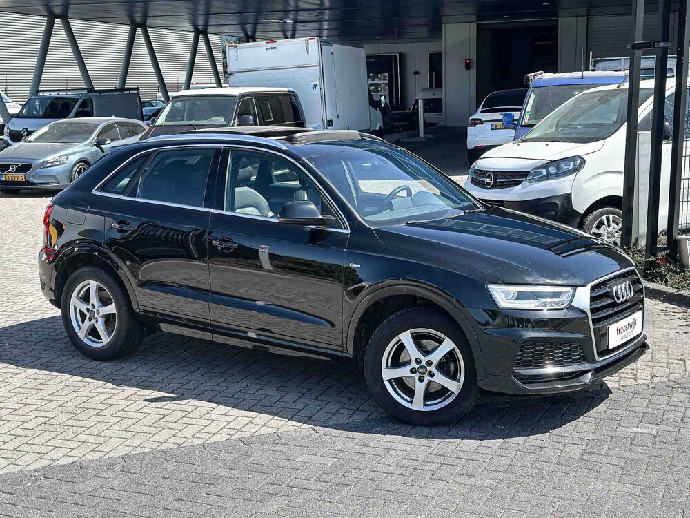 Audi Q3 1.4 TFSI CoD Sport Advance Sport 150pk 2018, RT-596-V