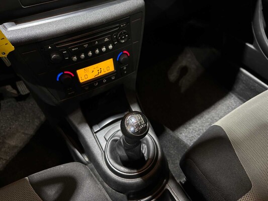 Citroen C4 1.6-16V Ligne Business 109hp 2007, 79-XR-PR