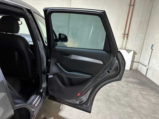 Audi Q5 2.0 TFSI Quattro S-Line Pro Line S 211hp 2009, 7-KHL-48