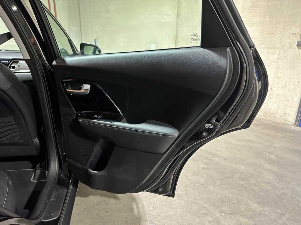 Kia Niro 1.6 GDi Hybrid DynamicLine 105pk 2017, PV-933-T