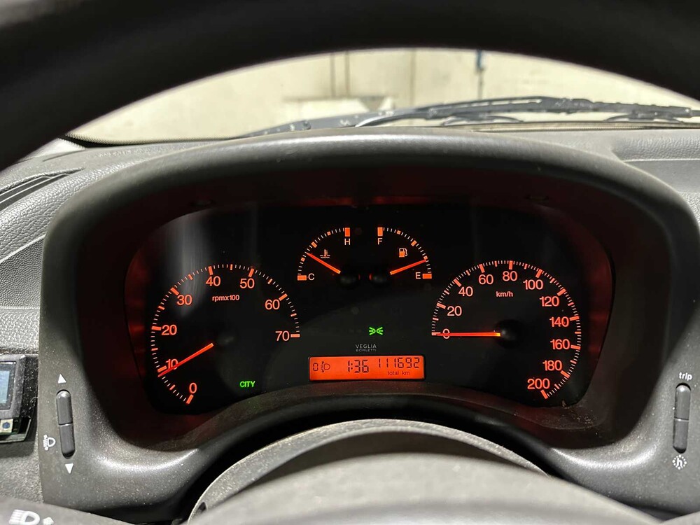 Fiat Punto 1.2 GO! 60pk 2002, 26-JP-LG