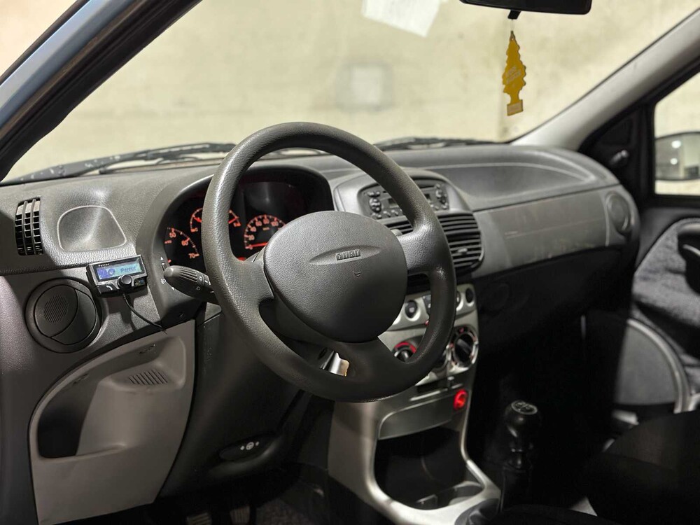 Fiat Punto 1.2 GO! 60pk 2002, 26-JP-LG