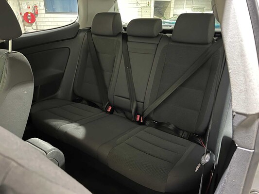 Volkswagen Golf 1.6 FSI Comfortline 116hp 2005, 01-PZ-RK 