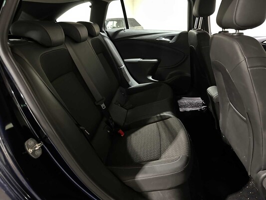 Opel Astra Sports Tourer 1.0 Turbo Business Executive 105hp 2019, ZL-307-S