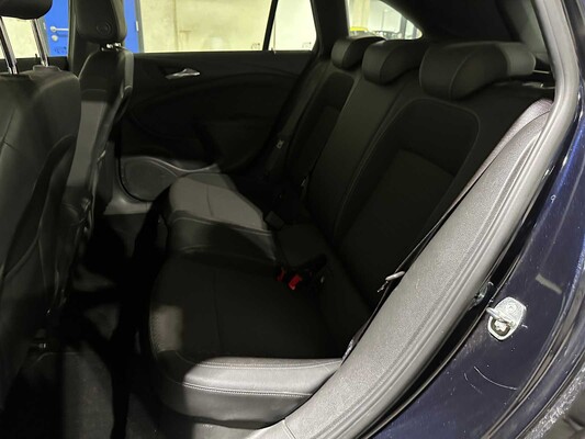 Opel Astra Sports Tourer 1.0 Turbo Business Executive 105hp 2019, ZL-307-S