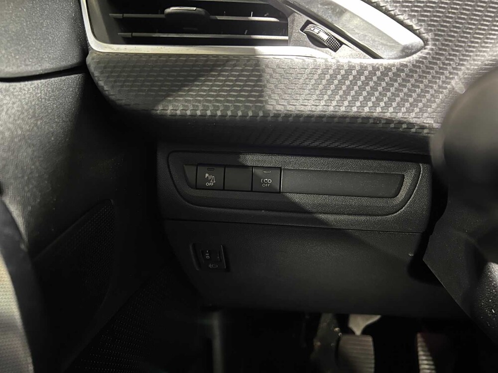 Peugeot 2008 1.2 PureTech Allure 110pk 2018, SG-848-G