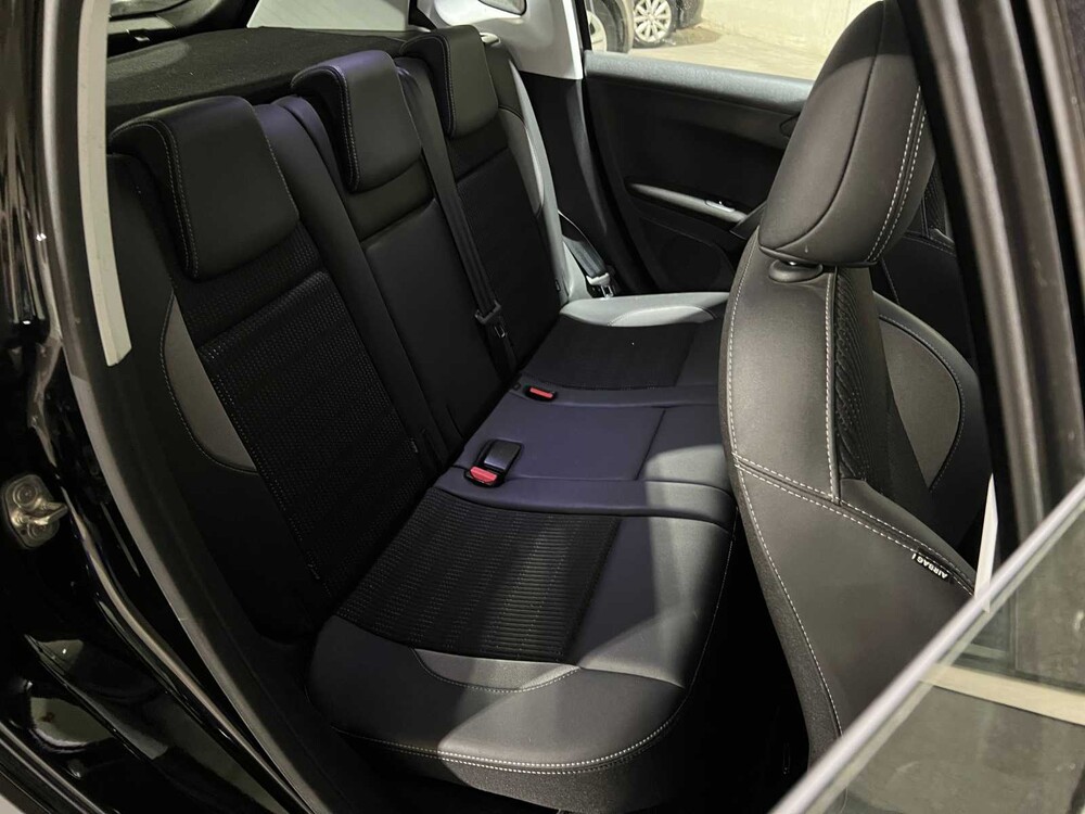 Peugeot 2008 1.2 PureTech Allure 110pk 2018, SG-848-G