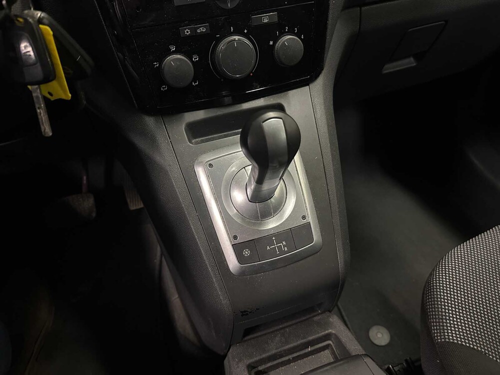 Opel Zafira 1.8 Edition 140pk 2011, 06-RGP-3