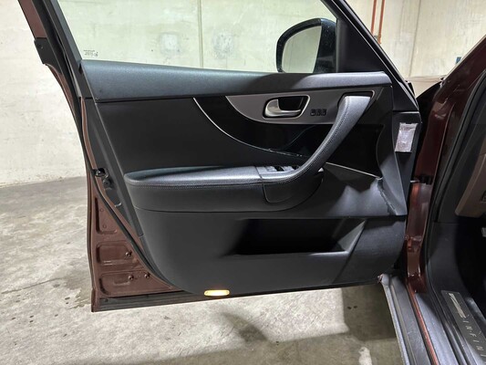 Infiniti FX 30d GT Premium 238hp 2012, 92-ZKP-3