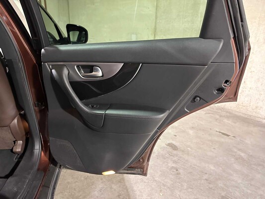 Infiniti FX 30d GT Premium 238hp 2012, 92-ZKP-3