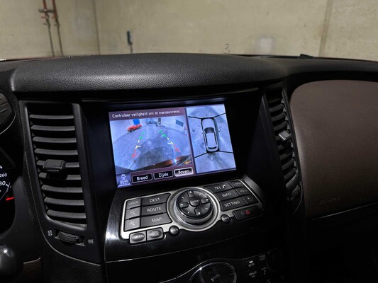 Infiniti FX 30d GT Premium 238hp 2012, 92-ZKP-3