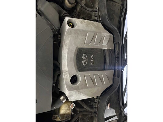 Infiniti FX 30d GT Premium 238hp 2012, 92-ZKP-3