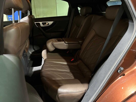 Infiniti FX 30d GT Premium 238hp 2012, 92-ZKP-3