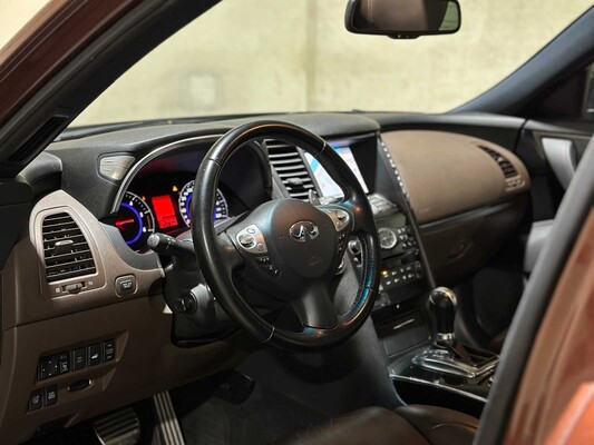 Infiniti FX 30d GT Premium 238hp 2012, 92-ZKP-3