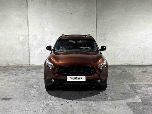 Infiniti FX 30d GT Premium 238hp 2012, 92-ZKP-3