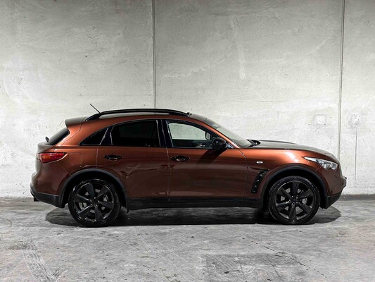 Infiniti FX 30d GT Premium 238hp 2012, 92-ZKP-3