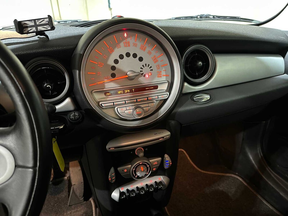 Mini Cooper Pepper 1.6 120pk 2007, 34-ZB-BB Youngtimer