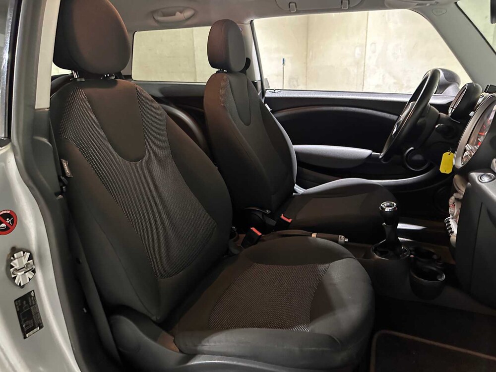 Mini Cooper Pepper 1.6 120pk 2007, 34-ZB-BB Youngtimer