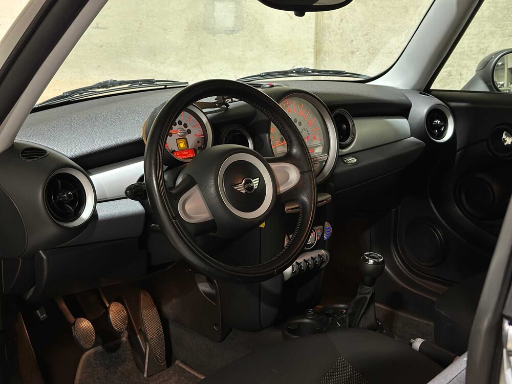 Mini Cooper Pepper 1.6 120pk 2007, 34-ZB-BB Youngtimer